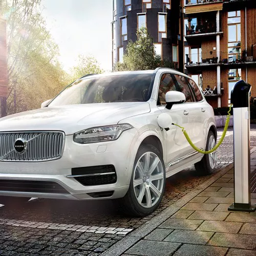 Volvo, solo veicoli elettrici a partire dal 2019
