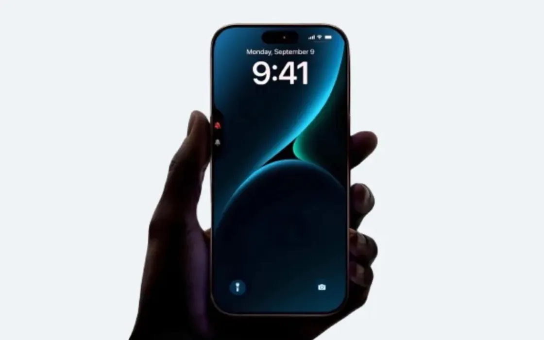 iPhone 17 Pro Max: spunta un'immagine sul web, potrebbe essere così