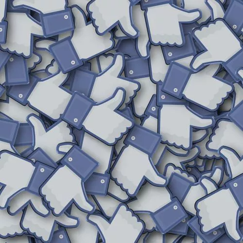 L'Antitrust italiana multa Facebook per 10 milioni di euro: gli utenti non vengono informati