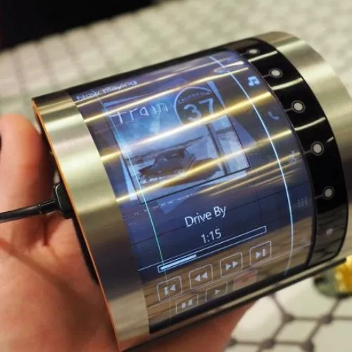 Ecco il bracciale con schermo OLCD flessibile