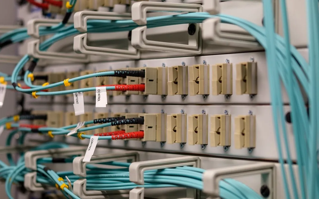 Stop alla tassa sul rame: chi non ha la fibra ottica non pagherà di più