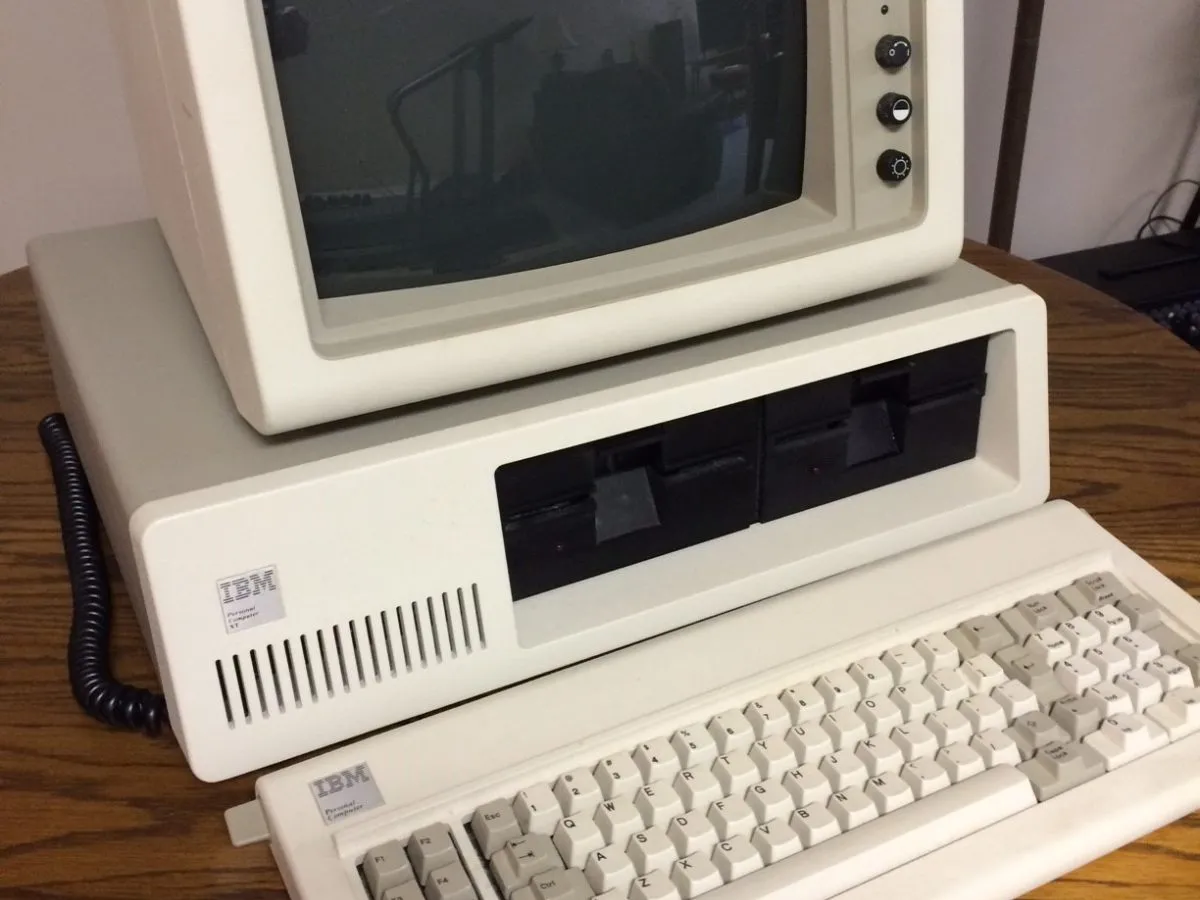 IBM PC-XT compie 40 anni: come si presentava e come dette impulso all ...