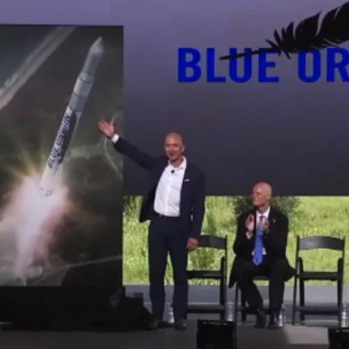 Amazon guarda ai voli spaziali con Blue Origin