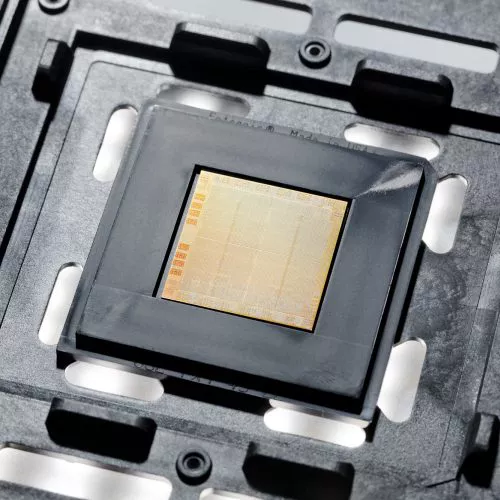 IBM presenta i suoi nuovi processori POWER10 con supporto PCIe 5.0 e DDR5