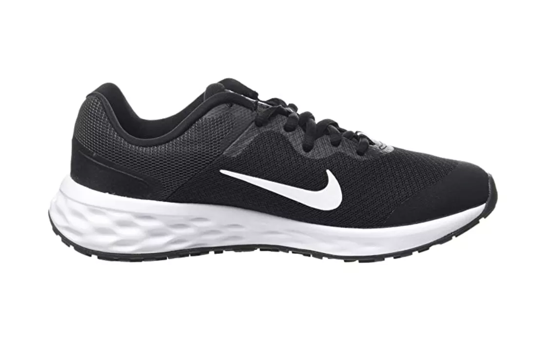 Scarpe Nike Revolution 6 ad un prezzo da PAURA su Amazon