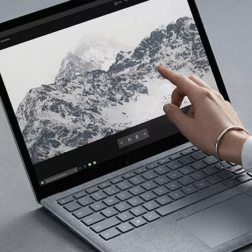 Microsoft potrebbe presentare i nuovi Surface 3 con processore AMD