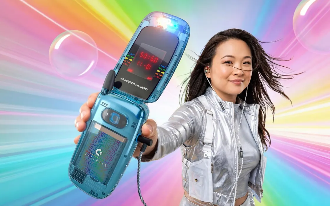 Commodore rilancia con un flip phone che blocca social e browser
