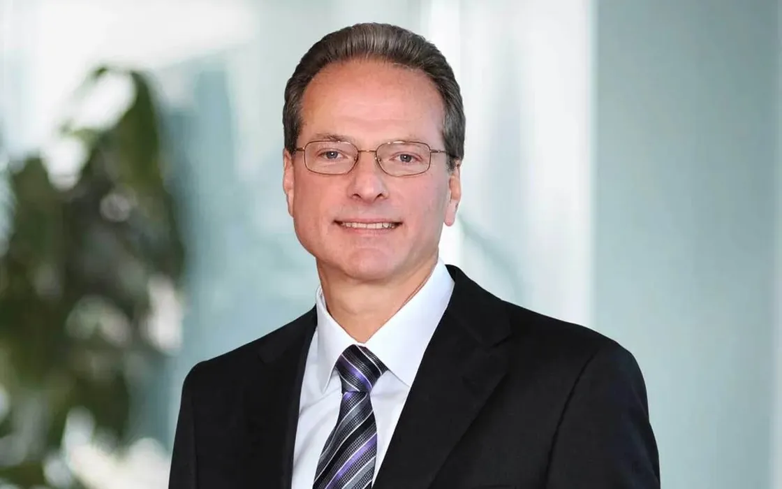 Perché IEEE ha assegnato la medaglia d'oro 2025 a Henry Samueli, cofondatore di Broadcom
