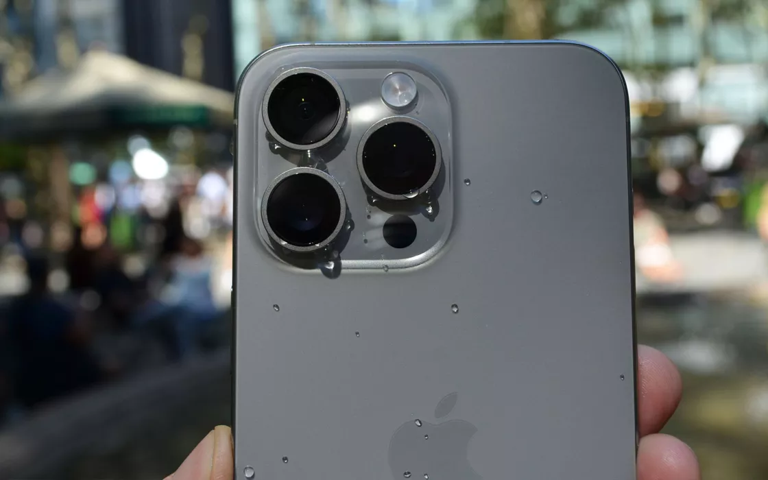 iPhone 16 Pro: cresce lo spessore delle fotocamere