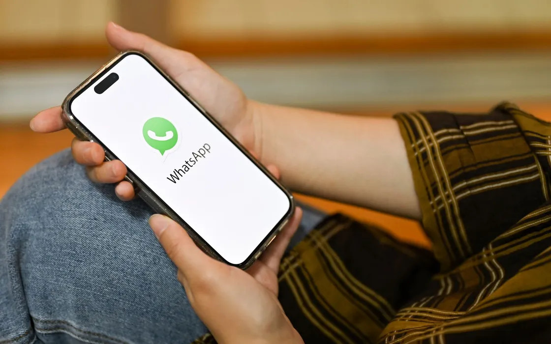 Proteggi le chat su WhatsApp: disattiva queste 3 funzioni per la tua sicurezza