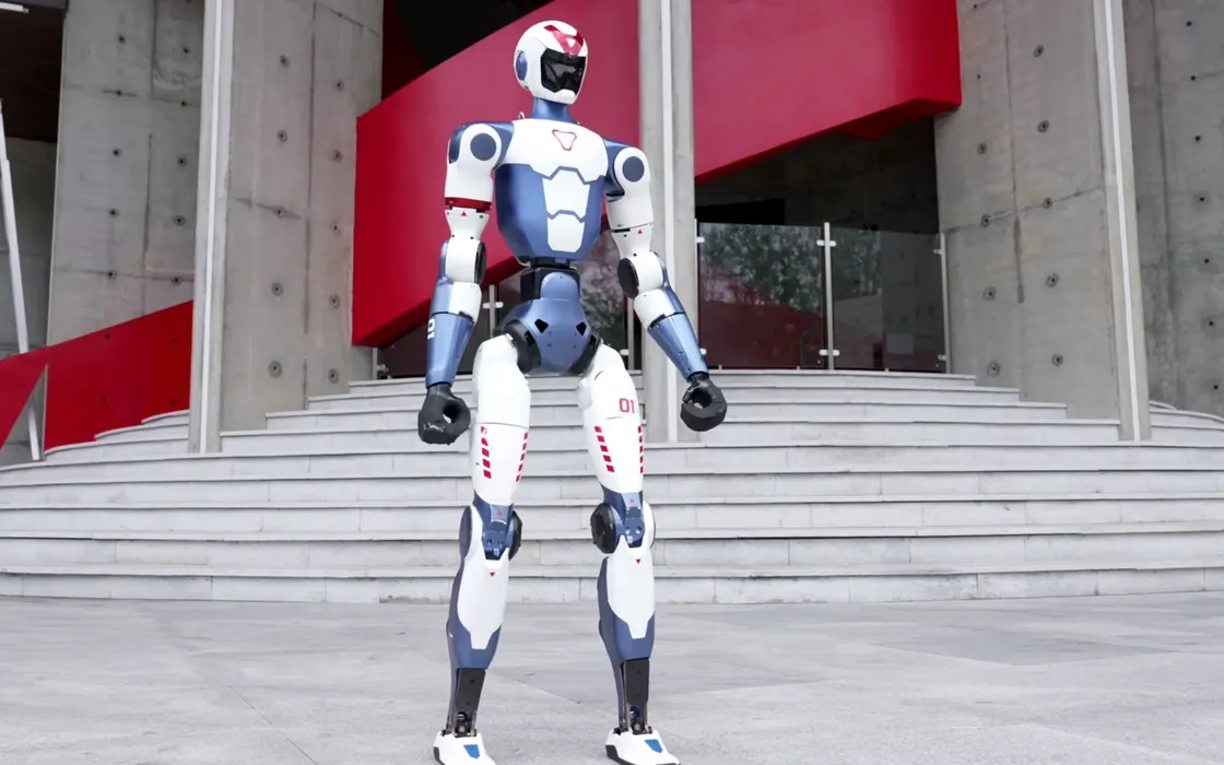 Unitree R1, il robot umanoide low cost da 5900 dollari