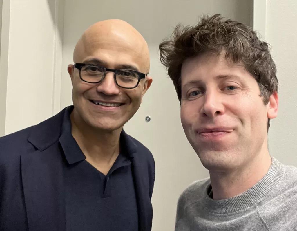 Satya Nadella con Sam Altman