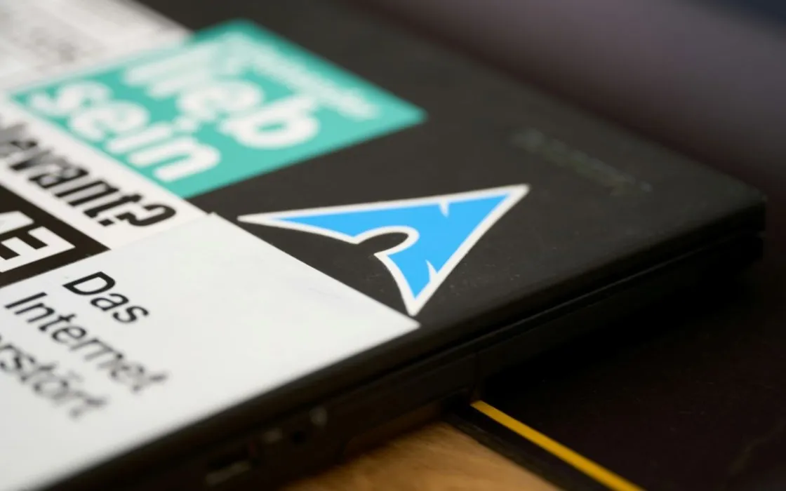 Arch Linux userà la licenza 0BSD per le sorgenti dei pacchetti