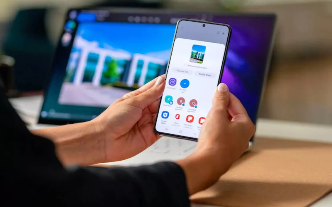 Samsung si avvicina al lancio della versione stabile di Android 14