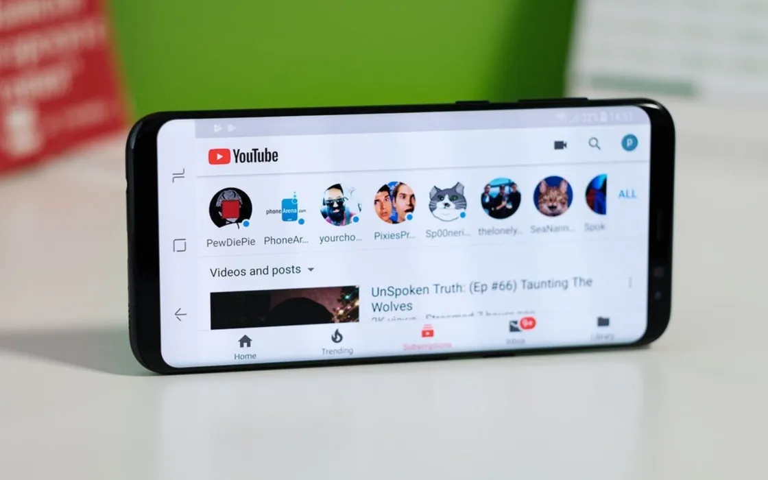 YouTube testa un nuovo layout in modalità orizzontale su Android