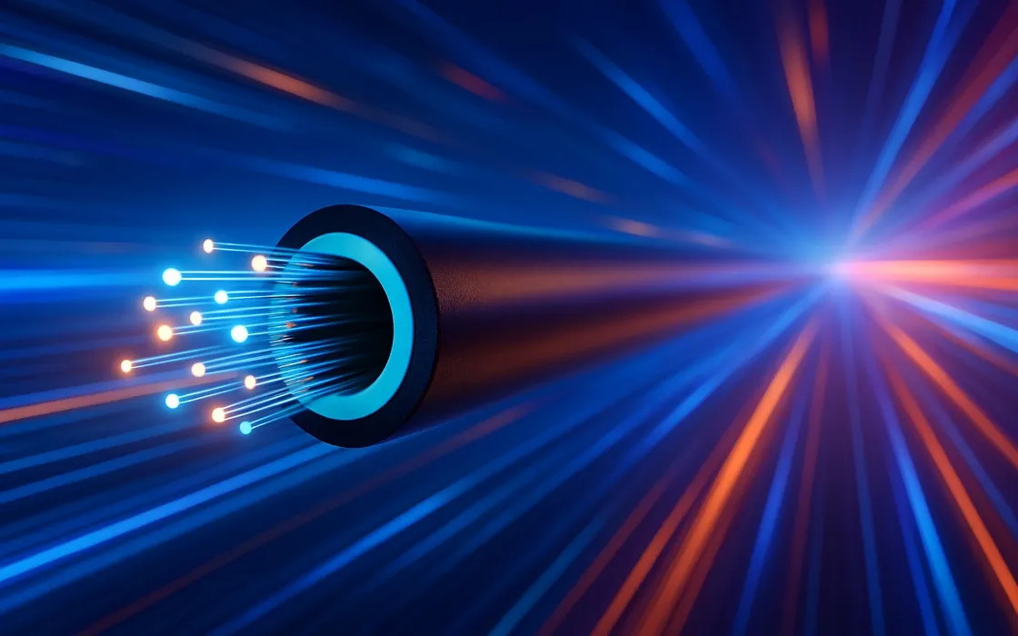 Record mondiale: fibra a core cavo Microsoft viaggia alla velocità della luce… o quasi