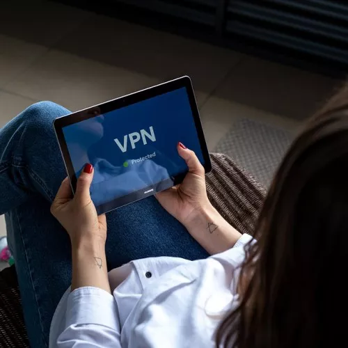 VPN: come funziona Surfshark. Veloce, economica e sicura