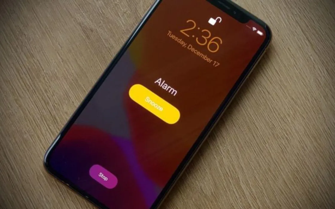 iPhone, un bug non fa suonare le sveglie: il problema è esteso