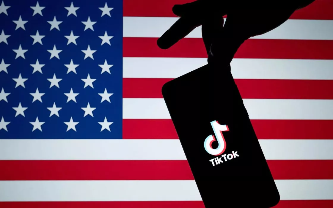 TikTok potrebbe scomparire: gli USA approvano la legge per vietare il social
