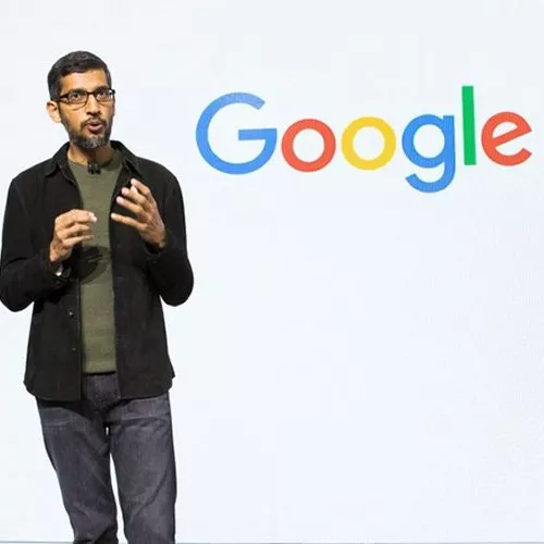 Il CEO di Google, Sundar Pichai, risponde alle domande del Congresso USA