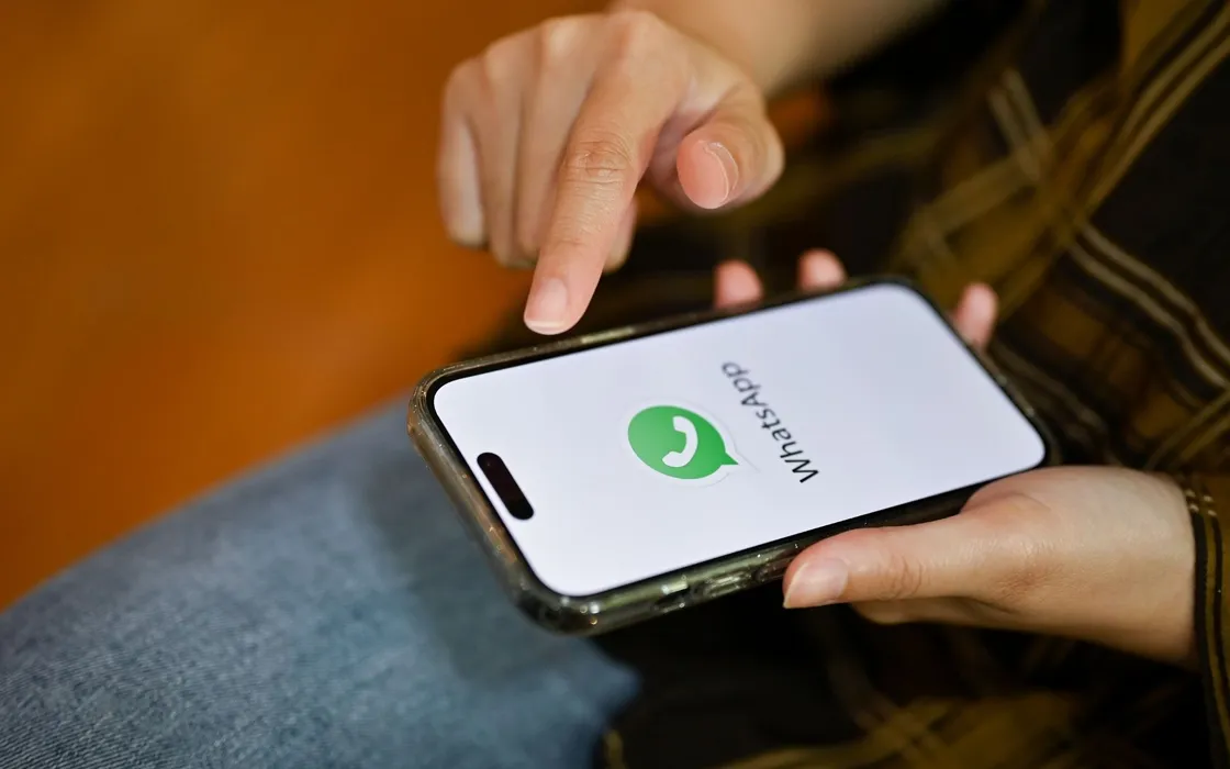 WhatsApp: ora si possono modificare le didascalie degli album condivisi