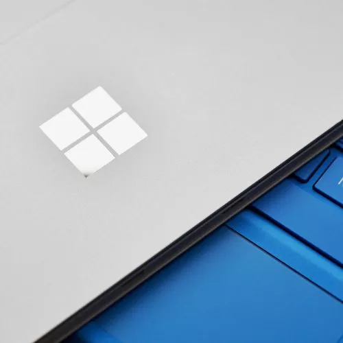 Microsoft starebbe per presentare Windows 10X, versione destinata alla nuova gamma Surface