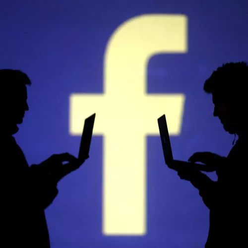 Facebook si accorda con l'Agenzia delle Entrate: verserà 100 milioni di euro
