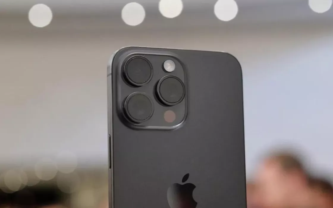 iPhone 16 Pro e Pro Max, una lente a forma di tetraprisma per il teleobiettivo