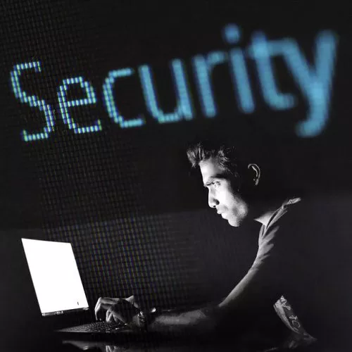 Vulnerabilità in Internet Explorer provoca l'esecuzione di codice dannoso visitando una semplice pagina web