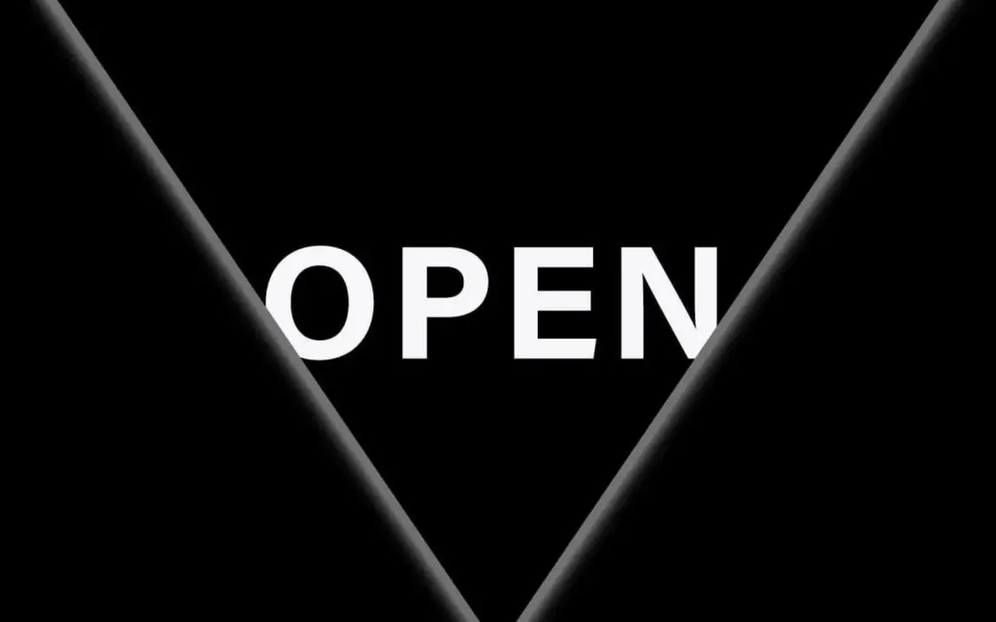 OnePlus Open potrebbe battere Galaxy Z Fold5, testata l'apertura per 400.000 volte