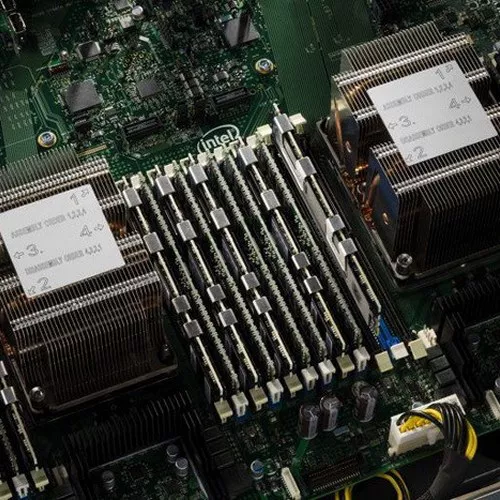 Intel presenterà i primi moduli DIMM Optane a partire dal 2018