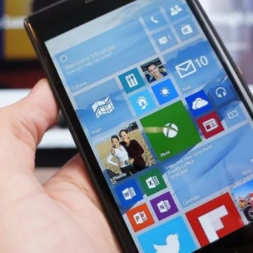 Windows 10 Mobile si lega con la versione desktop