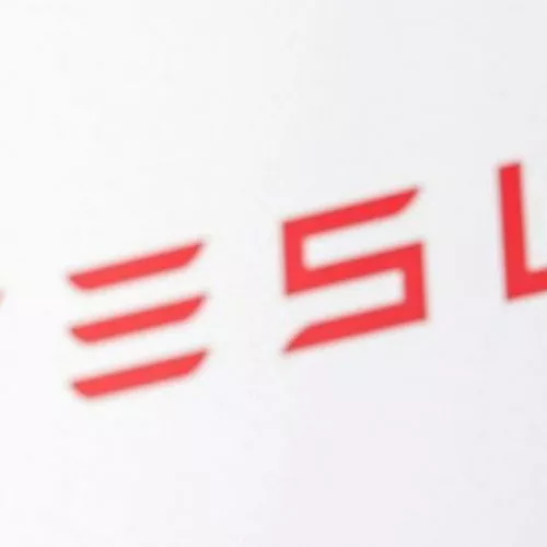 Tesla, a fine marzo Model 3. Auto elettrica per le masse