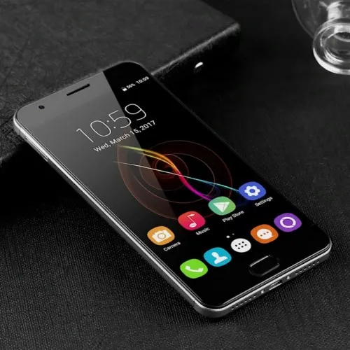 Oukitel K6000 Plus con Android 7.0, 4 GB di RAM, 64 GB di storage a 155 euro