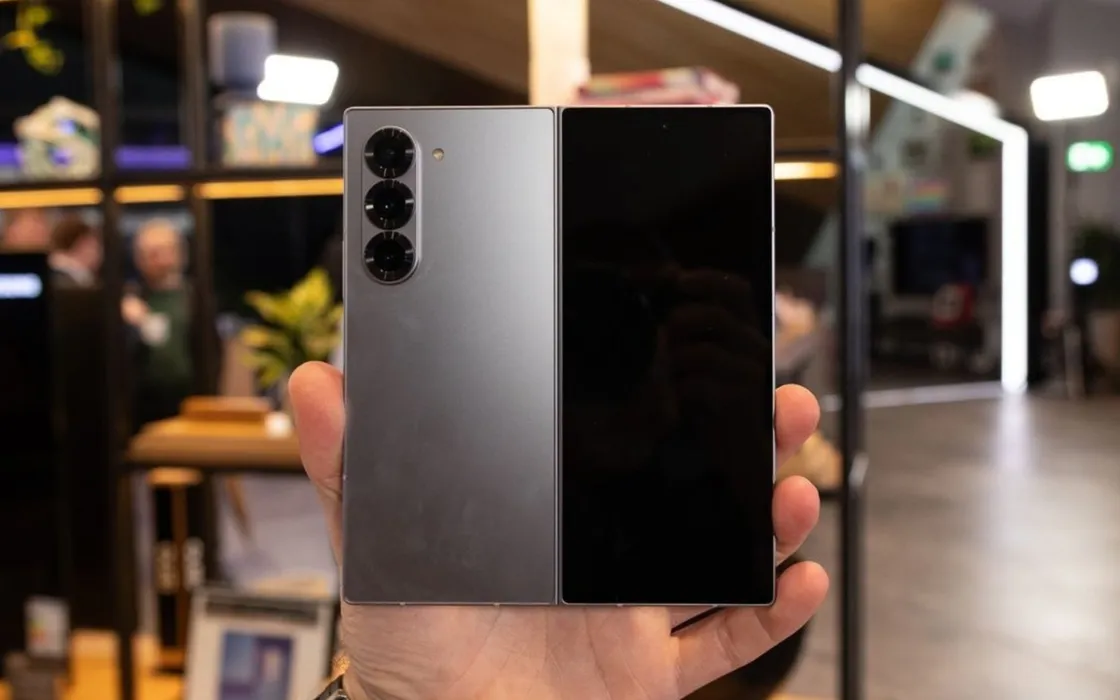 Samsung Galaxy Z Fold6 Special Edition: spunta una foto sul web, è sottilissimo