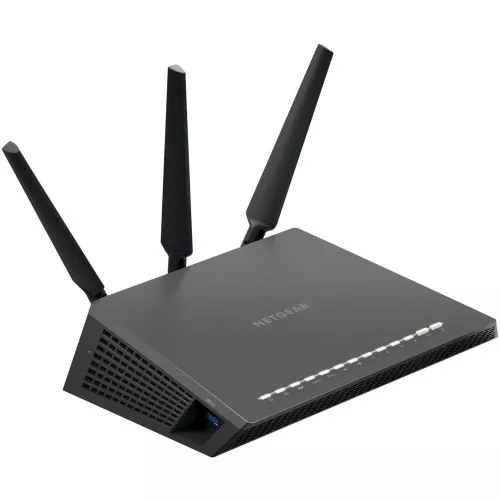Come scegliere il router WiFi: Netgear D7000 e R8500
