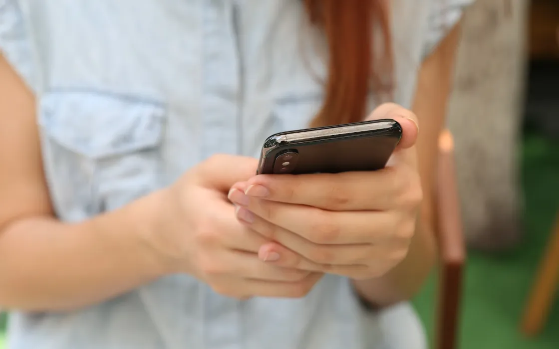 I social creano dipendenza e generano ansia e depressione: la proposta di legge dello stato di New York
