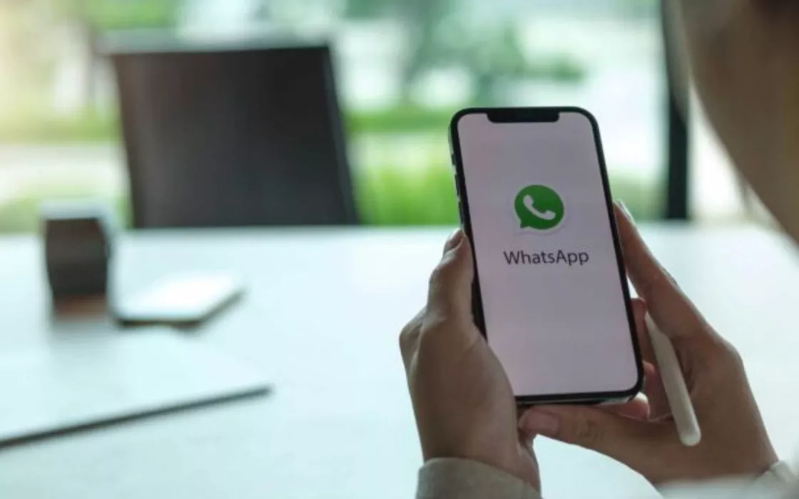 La ricerca delle chat su WhatsApp tramite la data precisa è ora disponibile