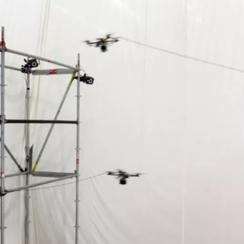 Droni usati per costruire ponti, esperimento italo-elvetico