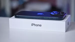 iPhone 15 Pro - Confezione