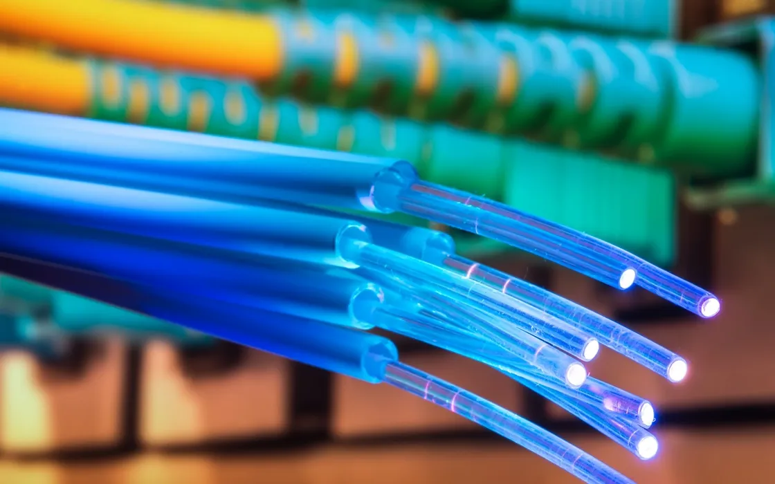 Scoperto e realizzato il teletrasporto quantistico su cavi in fibra: cos'è e come funziona