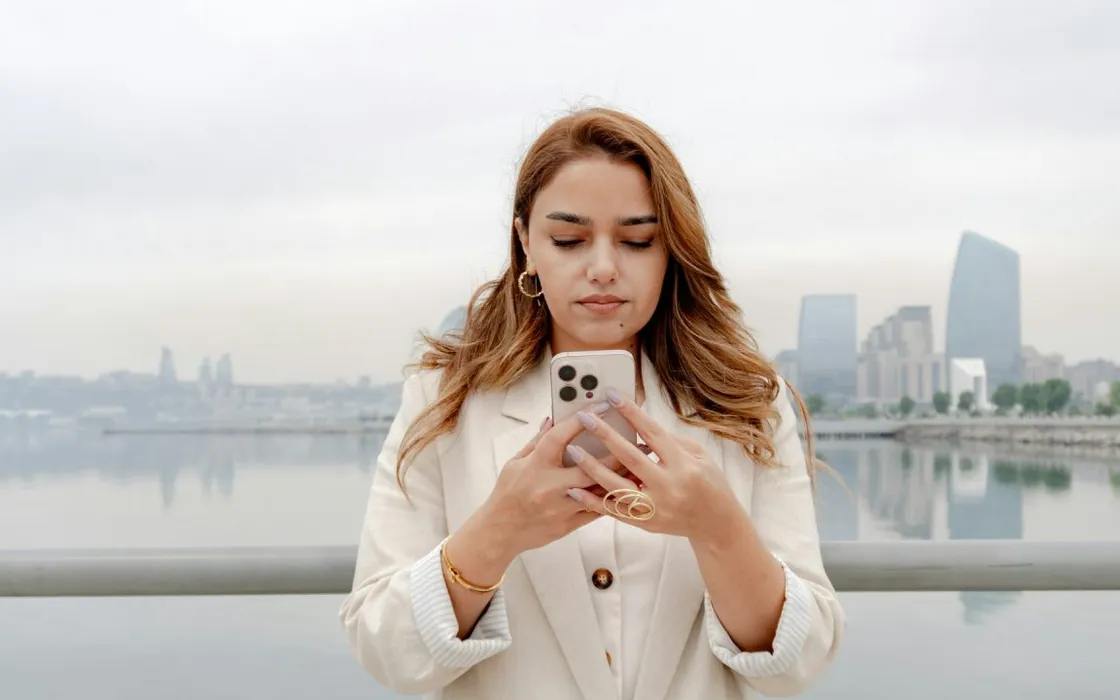 eSIM Airalo in offerta: ecco il codice per risparmiare il 15% all'estero