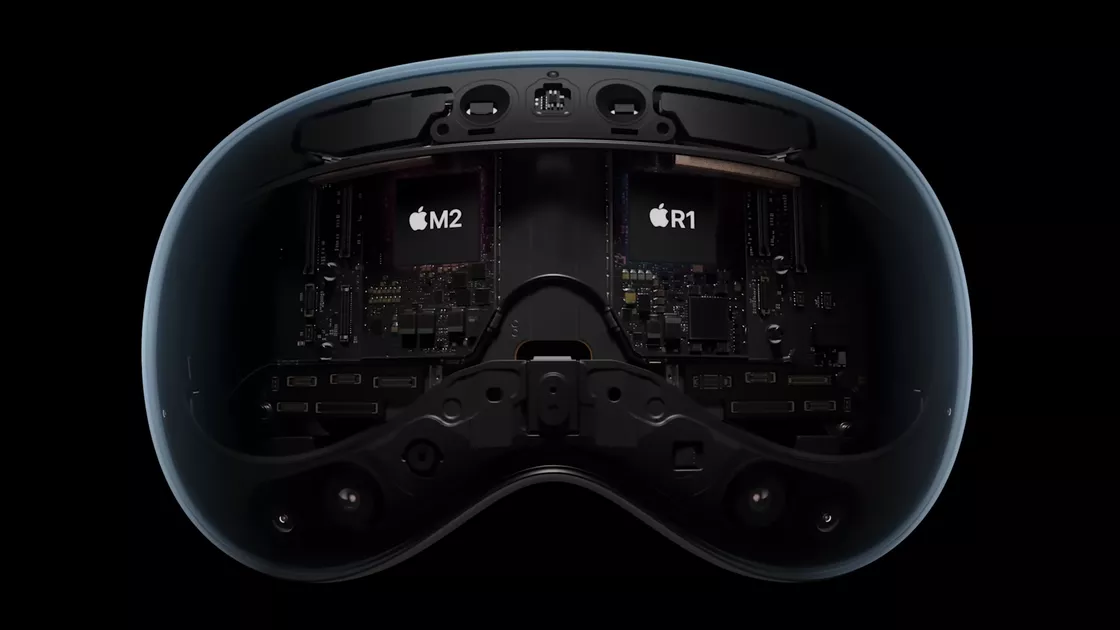Apple guarda al futuro con il visore Vision Pro: tutto passa per il nuovo chip R1