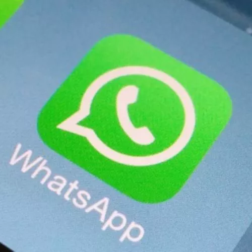 WhatsApp condividerà dati con Facebook: le novità