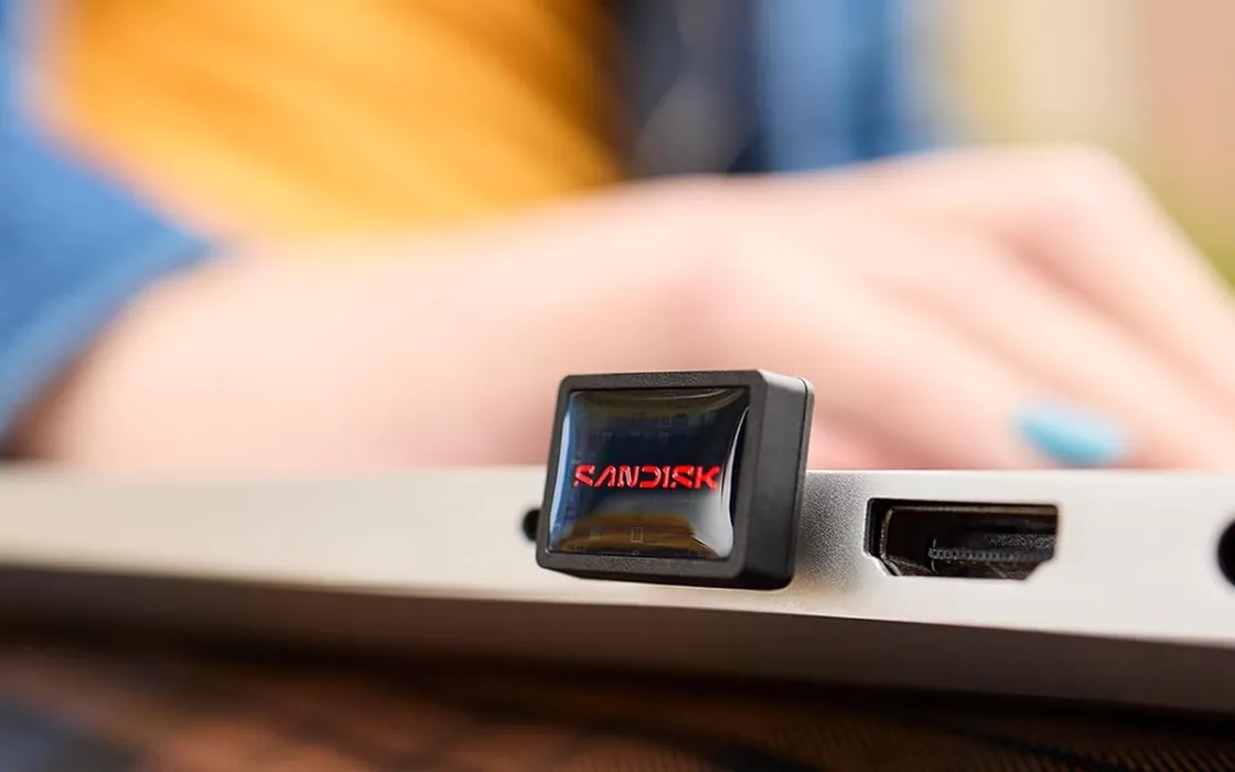SanDisk Extreme Fit: la chiavetta USB-C Plug and Stay che aumenta subito lo spazio senza cloud!