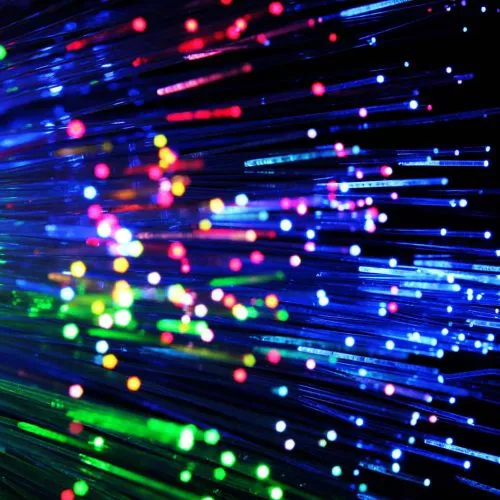 Fibra ottica FTTH, FTTB, FTTC, FWA e ADSL: gli operatori dovranno specificare la tecnologia usata