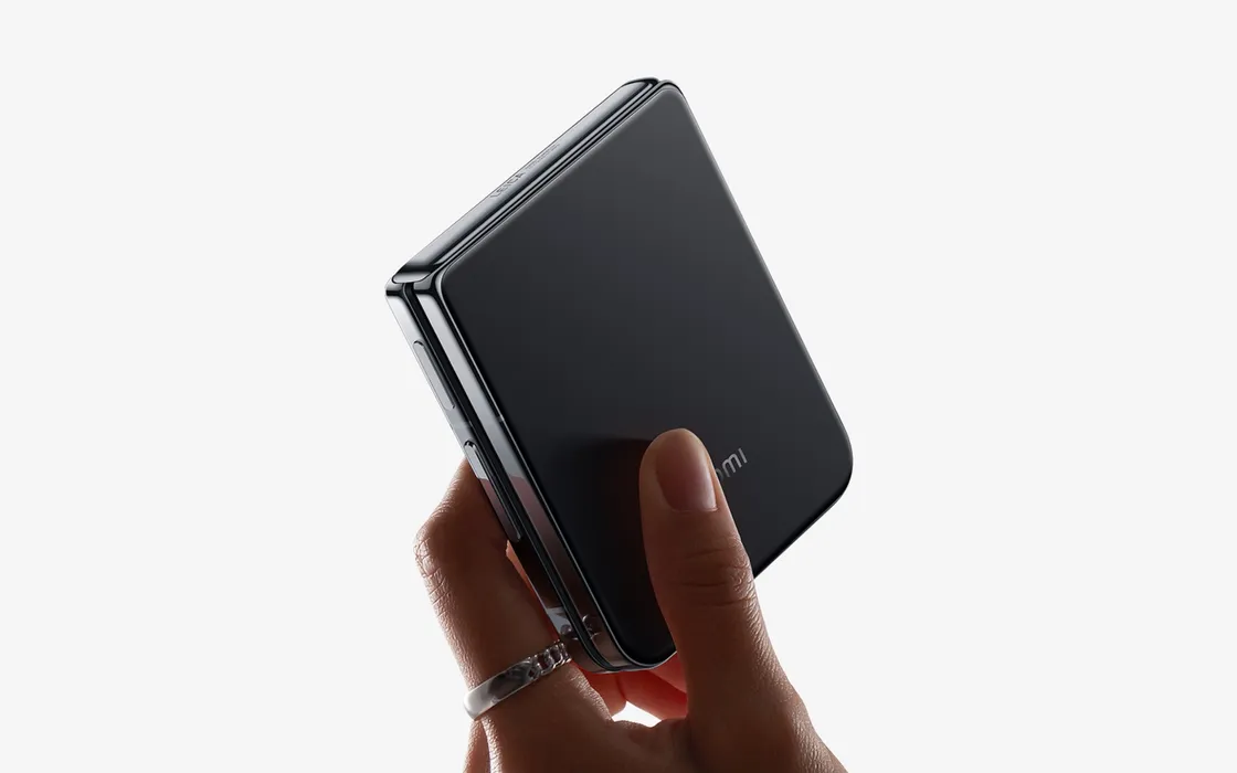 Xiaomi Mix Flip 2 sarà lanciato molto prima del previsto?