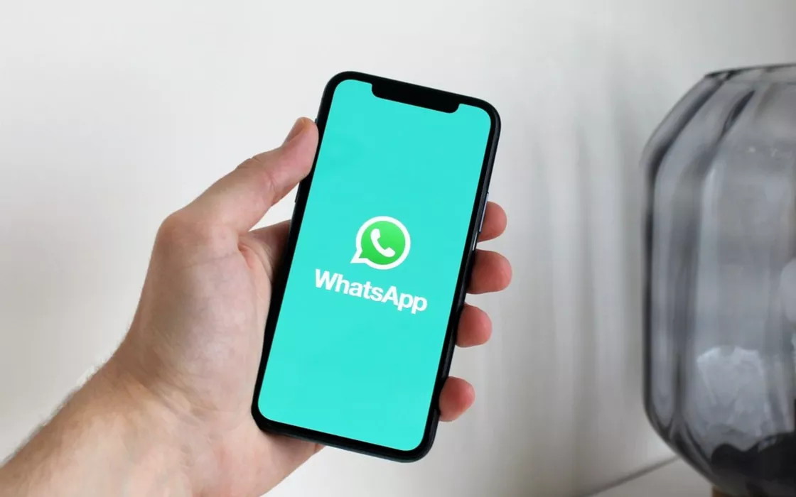 WhatsApp chiede la data di nascita agli utenti negli USA