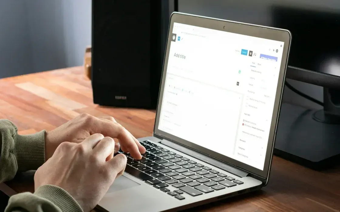 Crea il tuo sito con l'hosting WordPress di IONOS: basta 1€ al mese