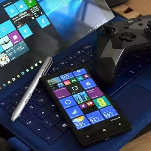 Ad ottobre Surface Pro 4, Band 2 e i nuovi Lumia 950